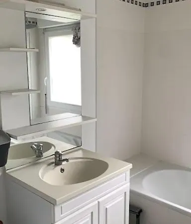 Appartement Lumineux De 60M2 Guer Extérieur photo